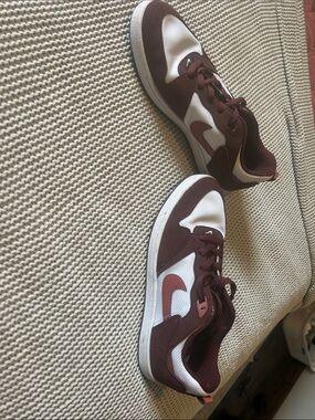 Nike Women’s SB Alleyoop Athletic Sneakers - Maroon and White